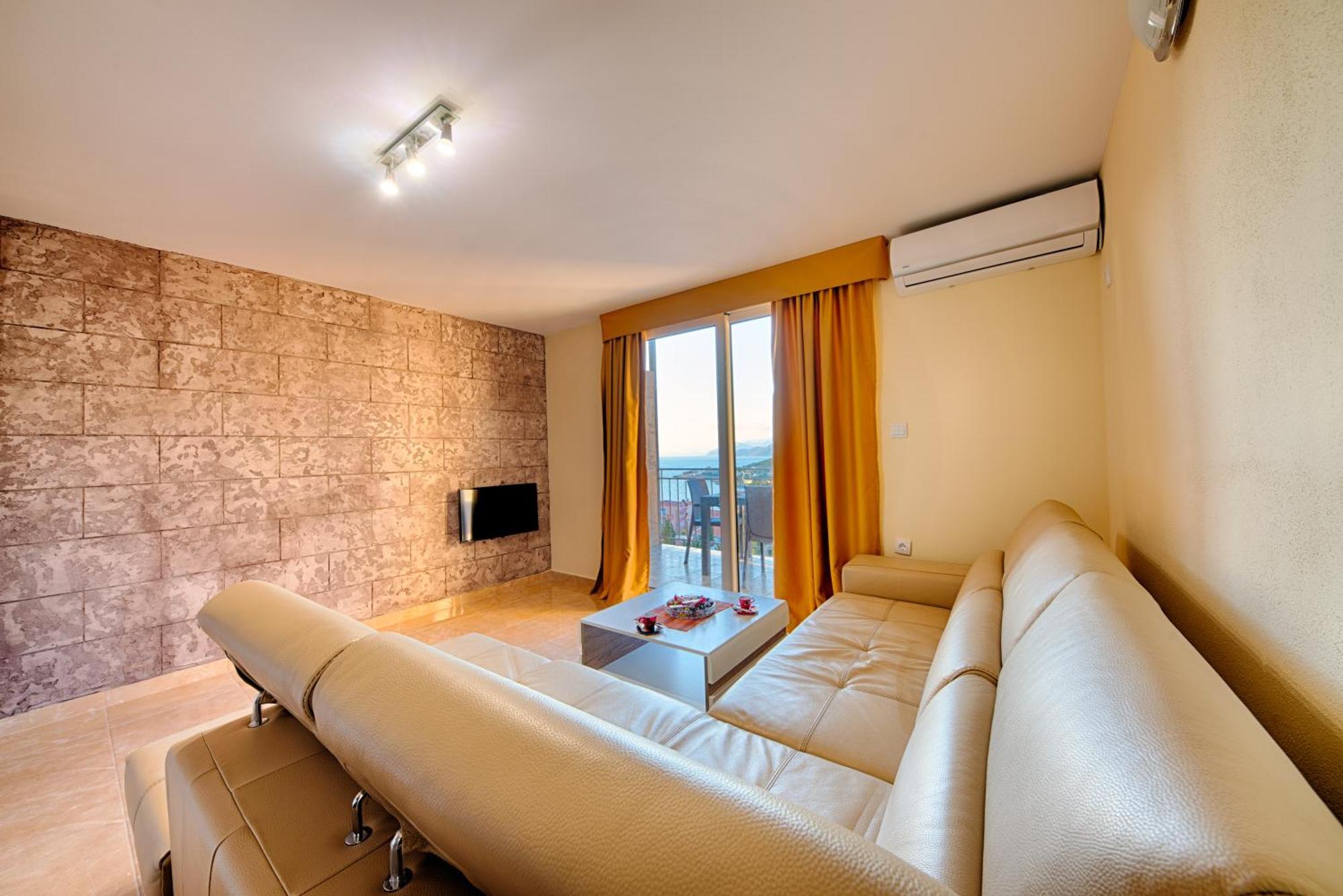 Apartament Free Food And Swimming Pool Utjeha Zewnętrze zdjęcie